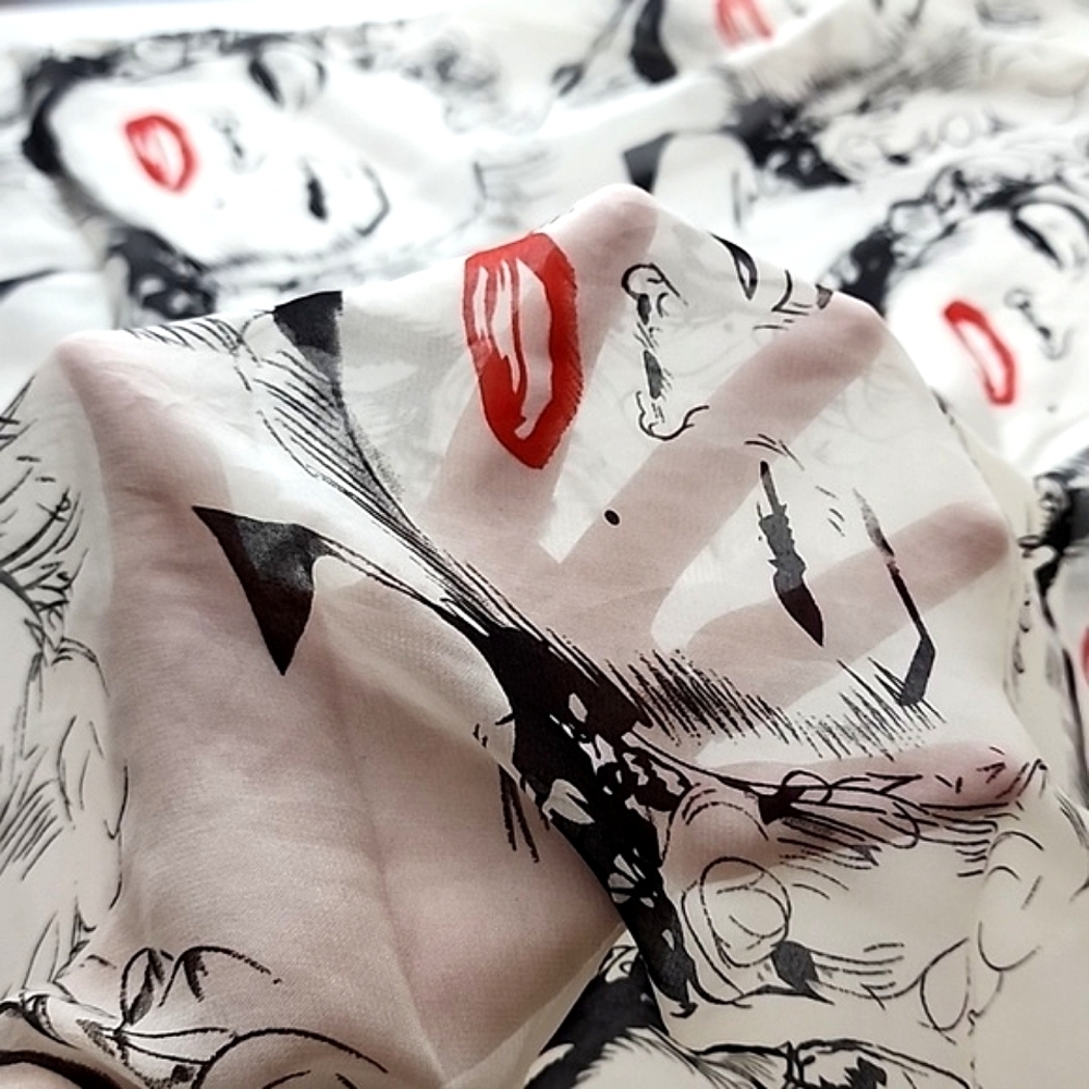Le Chateu Marilyn Monroe Sketch Scarf Semi Sheer Red Lips Lightweight Semi Sheer - Picture 4 of 8